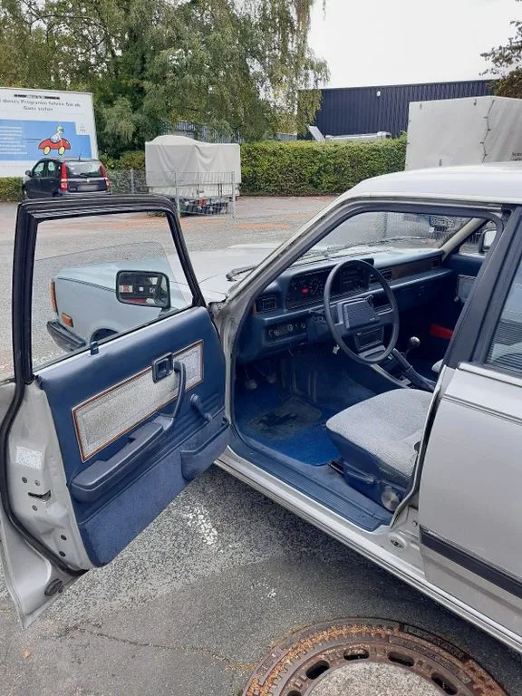 Mazda 929