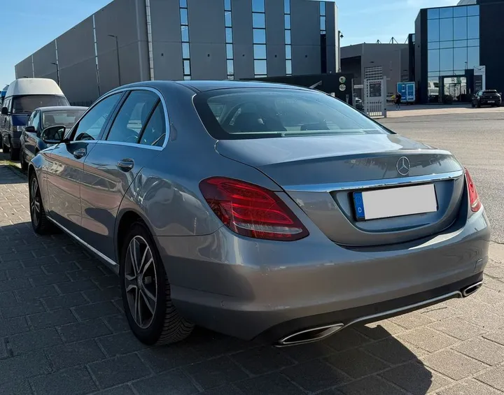 Mercedes-Benz C 400