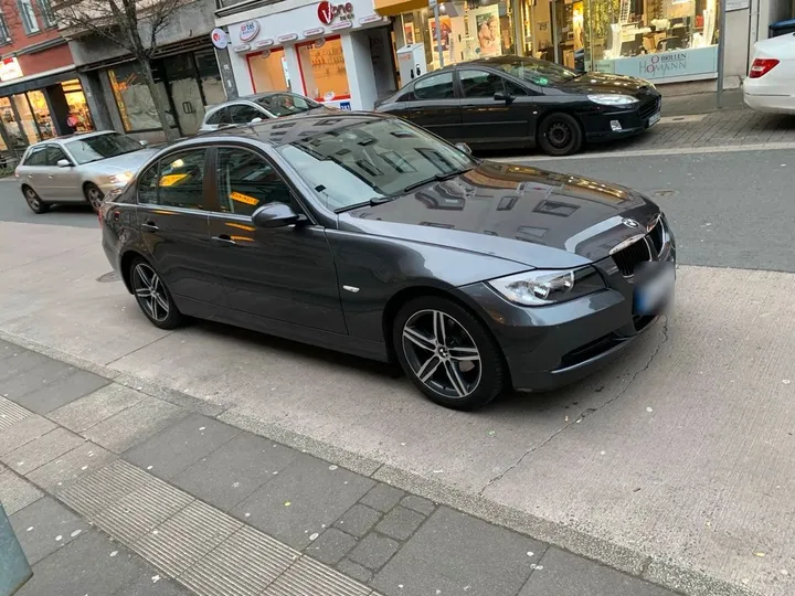 BMW 320