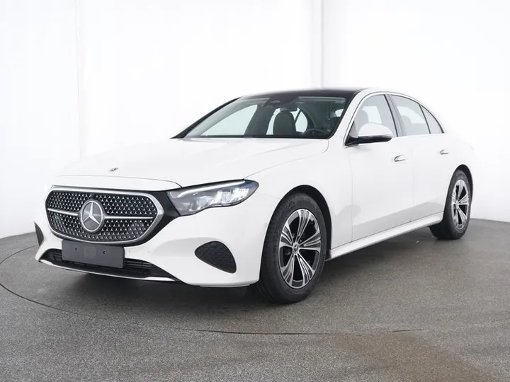 Mercedes-Benz E 220
