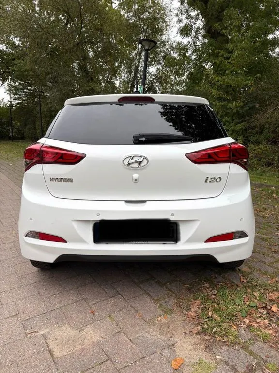 Hyundai i20