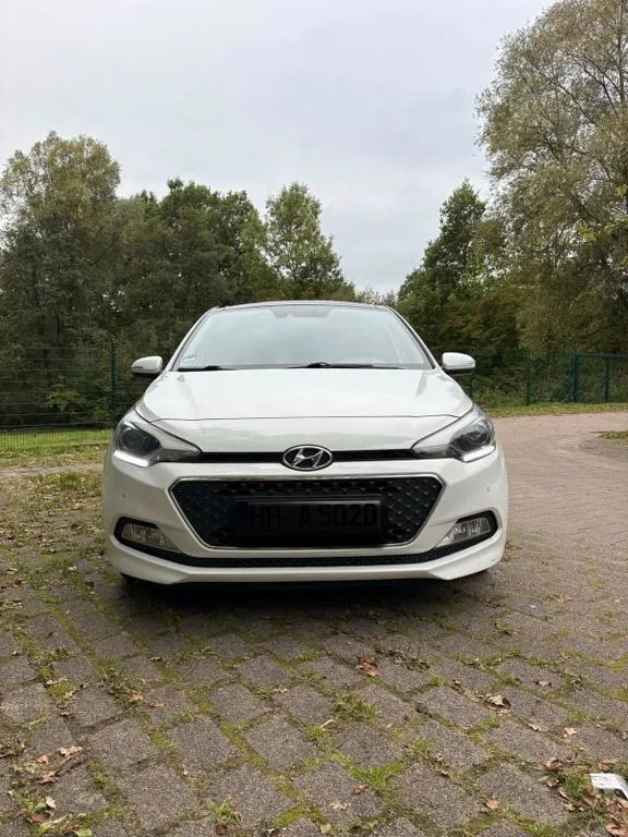 Hyundai i20