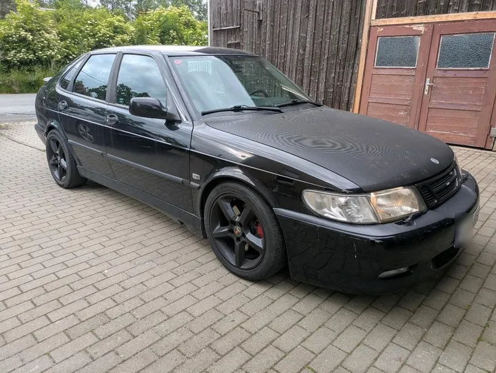 Saab 900