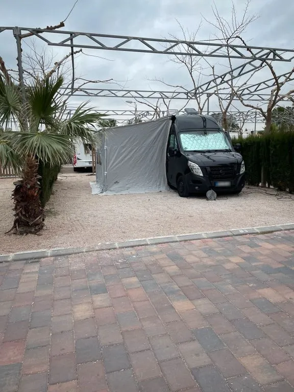 Nissan NV400