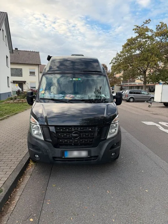 Nissan NV400