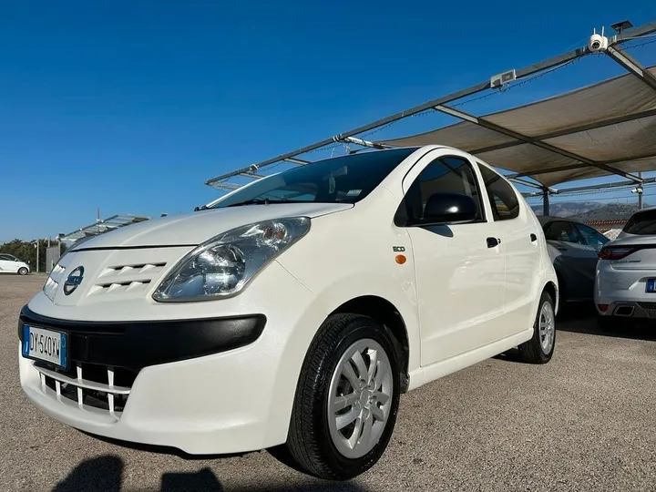 Nissan Pixo