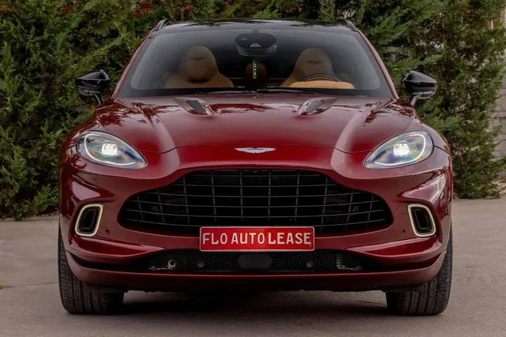 Aston Martin DBX