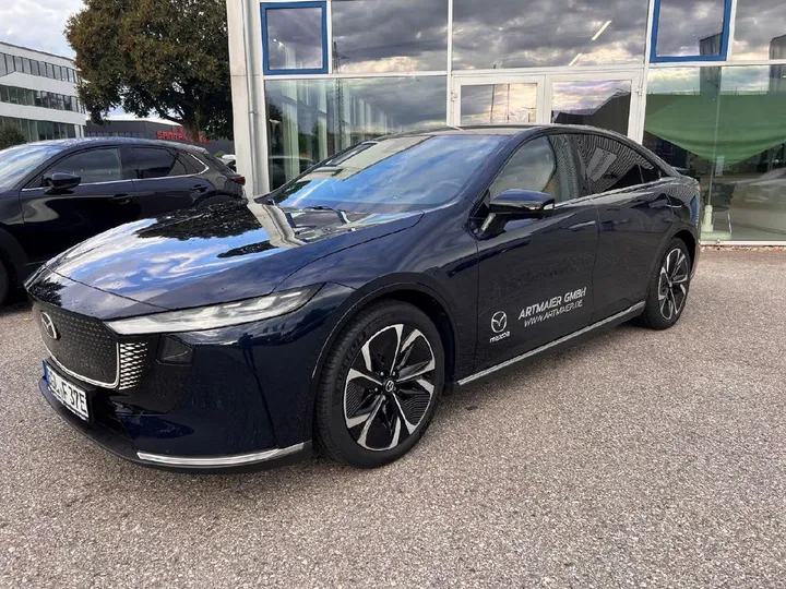 Mazda 6e