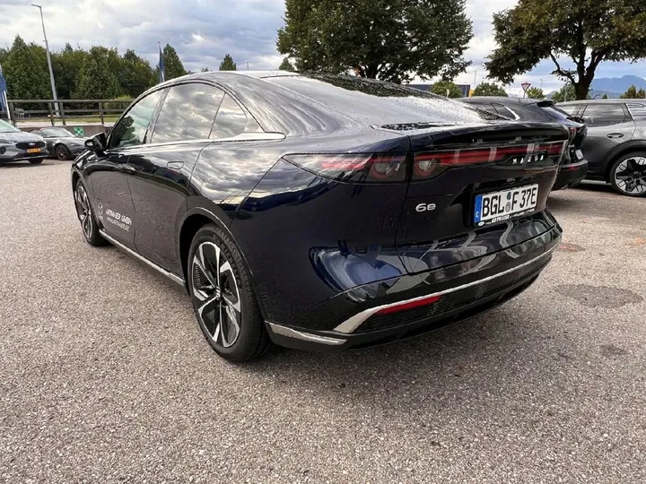 Mazda 6e