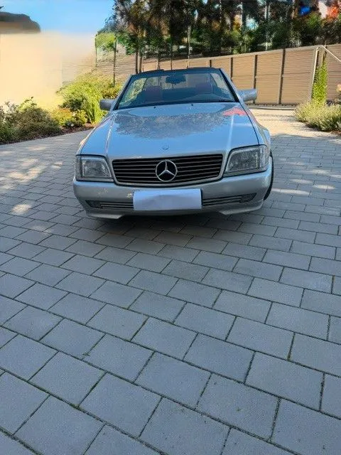 Mercedes-Benz 320
