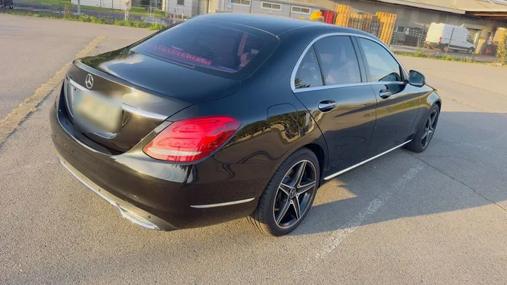 Mercedes-Benz C 220