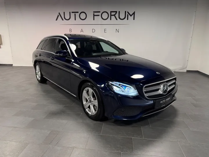 Mercedes-Benz E 220