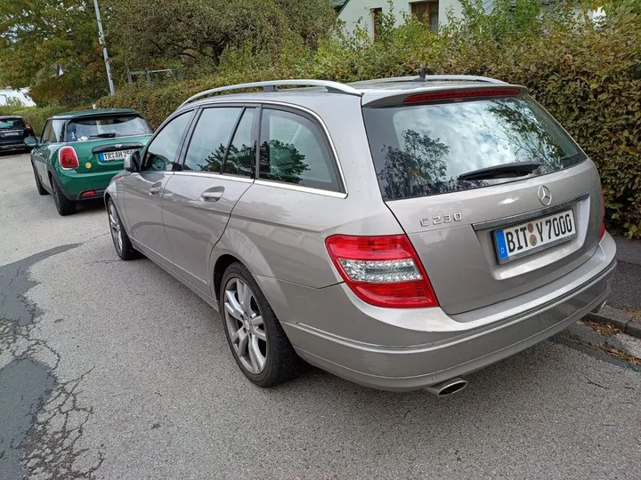 Mercedes-Benz C 230