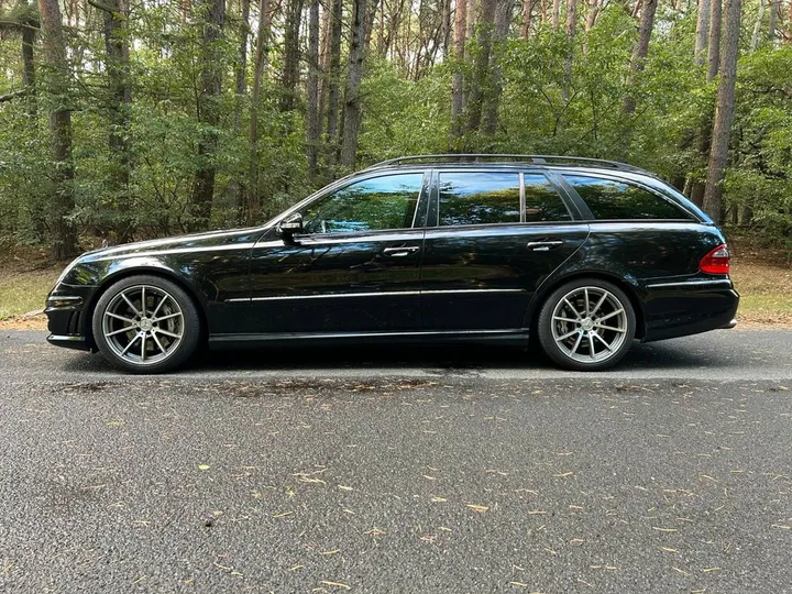 Mercedes-Benz E 63 AMG