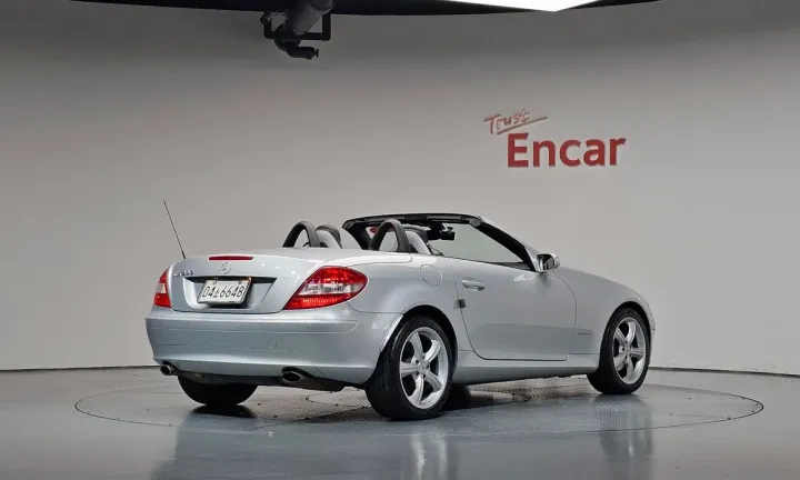 Mercedes-Benz SLK-Class