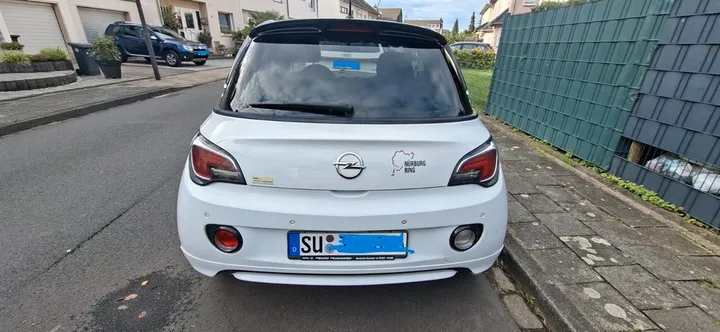 Opel Adam