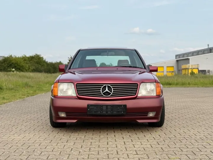 Mercedes-Benz 300