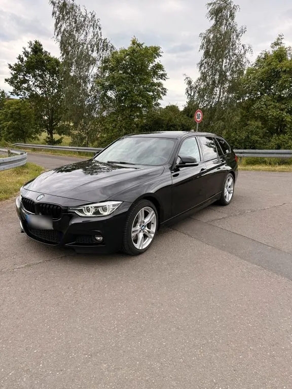 BMW 330