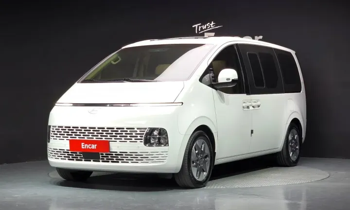 Hyundai Staria