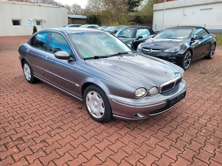 Jaguar X-Type