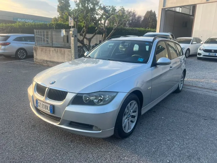 BMW 320