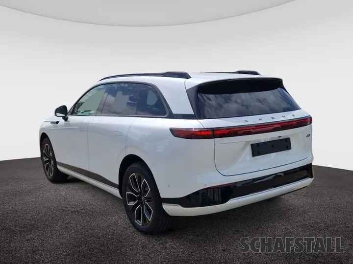XPENG G9