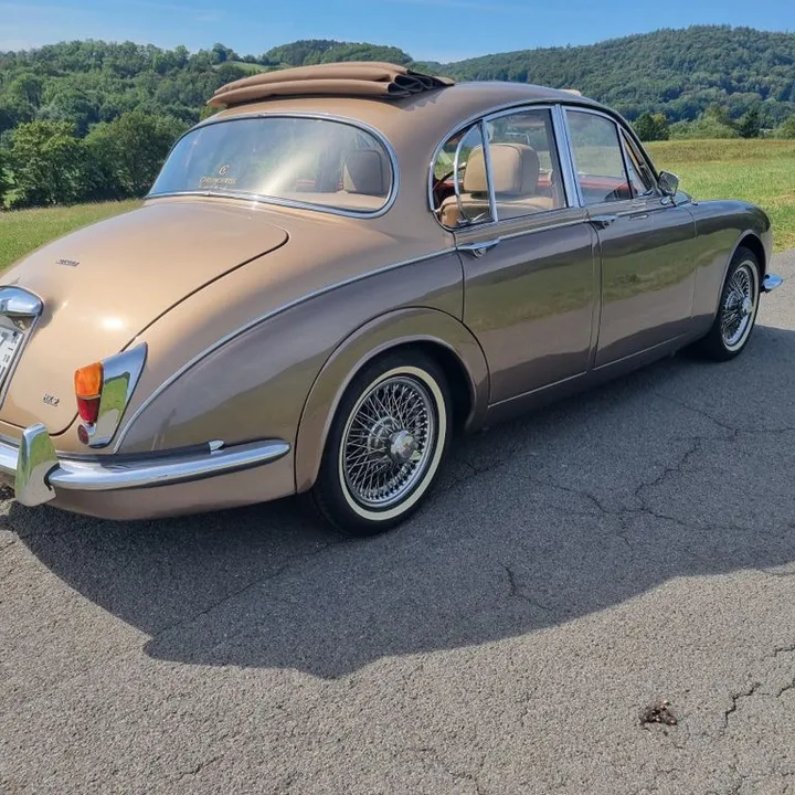 Jaguar MK II
