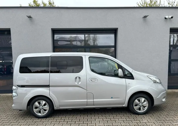 Nissan e-NV200