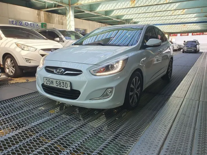 Hyundai Accent