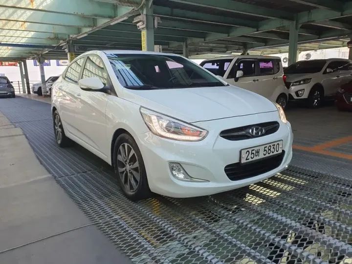 Hyundai Accent