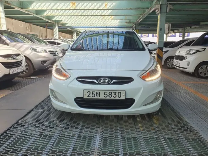 Hyundai Accent