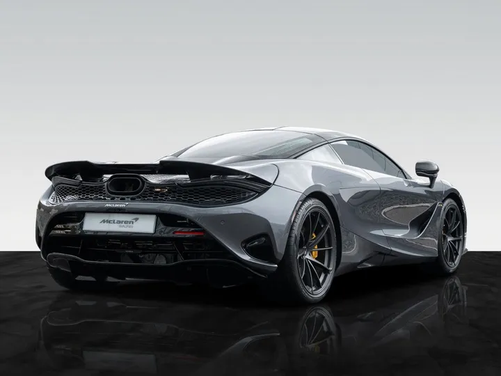 McLaren 750S