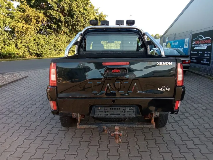 Tata Xenon