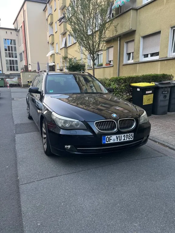 BMW 525