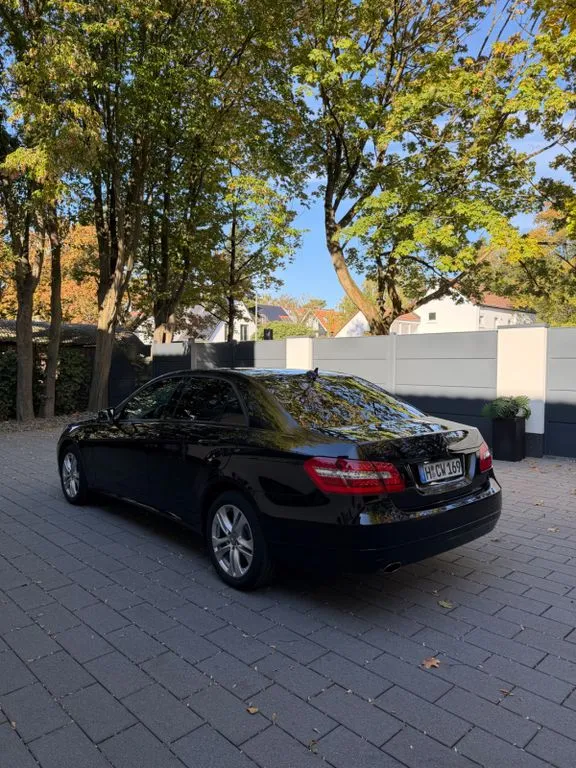 Mercedes-Benz E 250