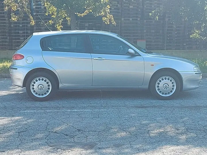 Alfa Romeo 147