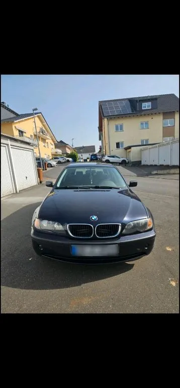 BMW 320