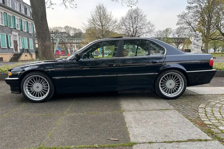 BMW 728