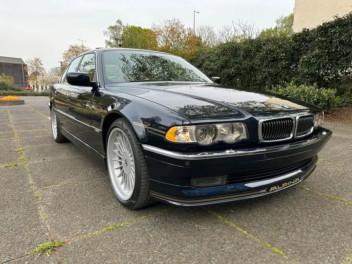 BMW 728
