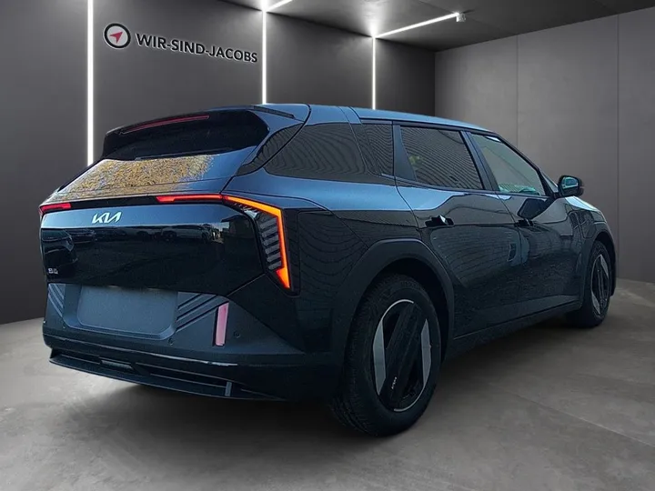 Kia EV4