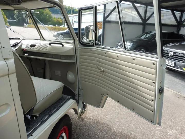 Volkswagen T1