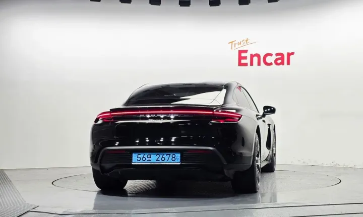 Porsche Taycan