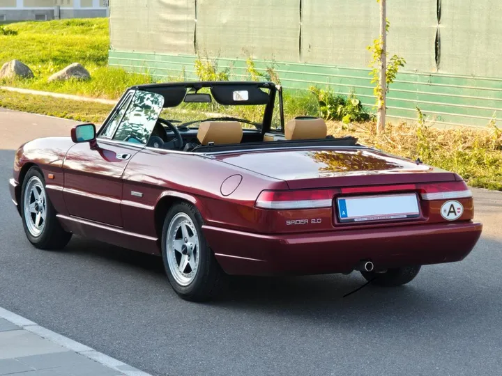 Alfa Romeo Spider