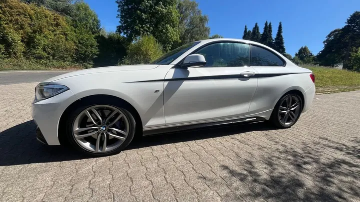 BMW 220