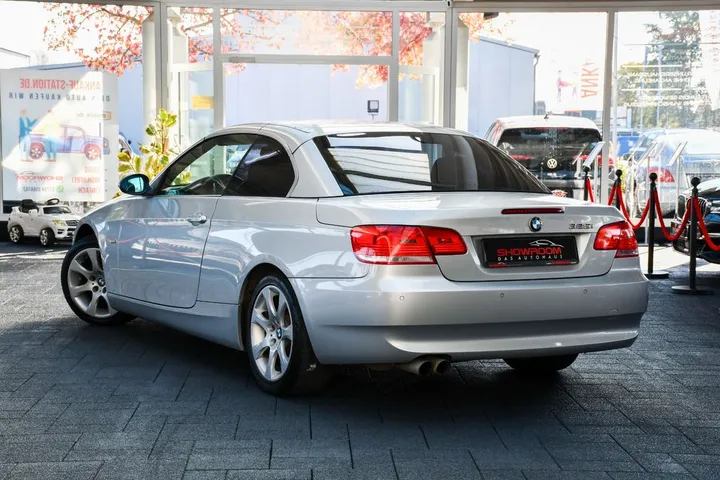 BMW 325
