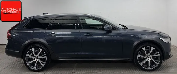 Volvo V90 Cross Country