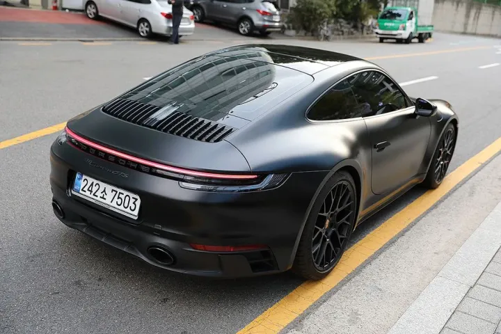 Porsche 911