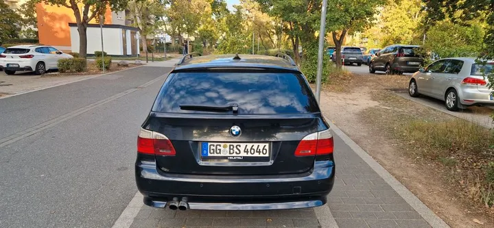 BMW 525