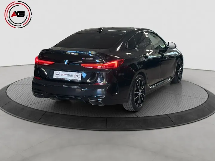 BMW M235
