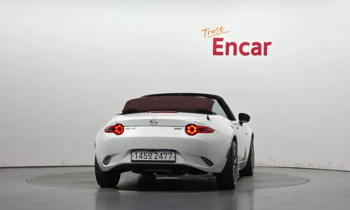 Mazda MX-5 Miata
